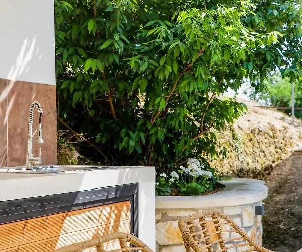 Ferienhaus Moute House By Corfuescapes Agioi Douloi