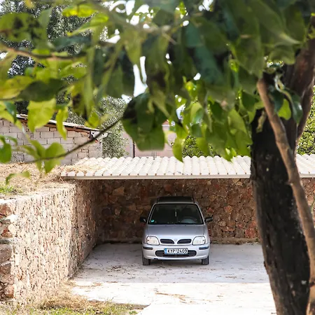 Moute House By Corfuescapes *