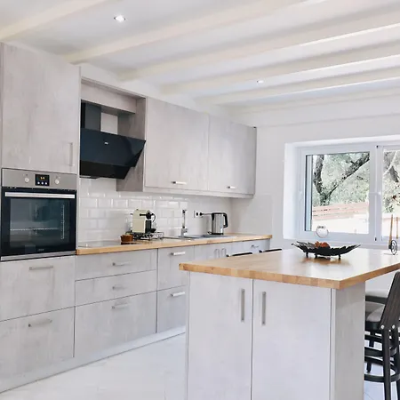 Moute House By Corfuescapes * Agioi Douloi