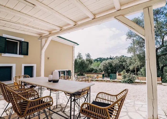 Moute House By Corfuescapes Agioi Douloi