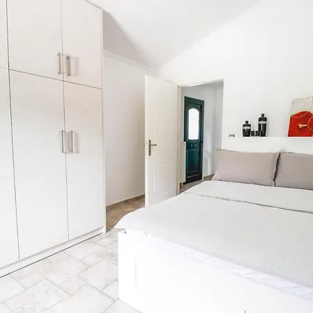 Moute House By Corfuescapes